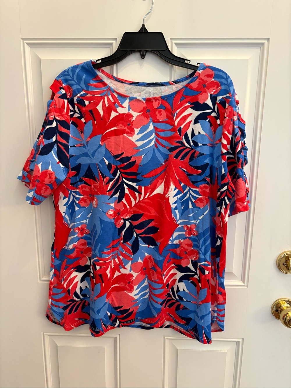 Ruby Rd. Red & Blue Tropical Print Short Sleeve Top